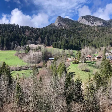 Le Bois Des Lievres *
